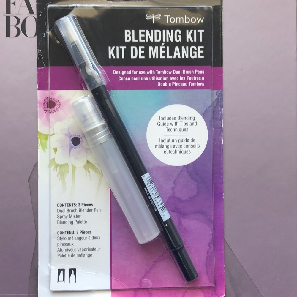 BRAND NEW Tombow blending kit